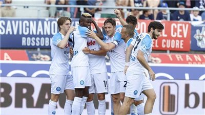 تعادل إيجابي مُثير بين نابولي 