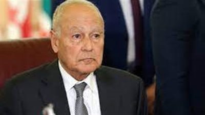 أبو الغيط يلتقي المفوض السامي لشؤون اللاجئين