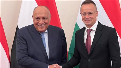 سامح شكري يجري مباحثات مع وزير خارجية المجر ببودابست 