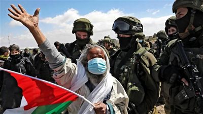 فلسطين.. إصابة عدد من الفلسطينيين في اعتداءات للمستوطنين بالضفة الغربية