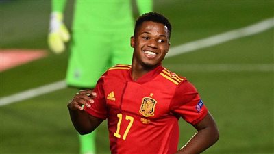 استدعاء أنسو فاتي إلى منتخب إسبانيا لتعويض غياب نيكو ويليامز