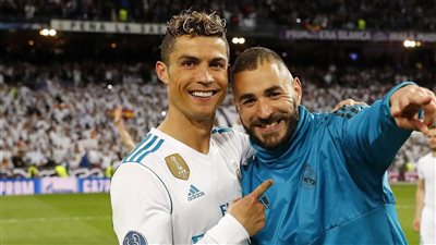 رونالدو يرحب بـ كريم بنزيما في المملكة.. على طريقته الخاصة