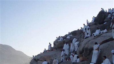 دعاء يوم عرفة للمتوفي.. غفران الذنوب من رب العالمين