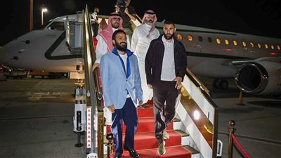 كريم بنزيما يصل جدة.. موعد وأسعار حفل تقديمه ومتى يشارك؟