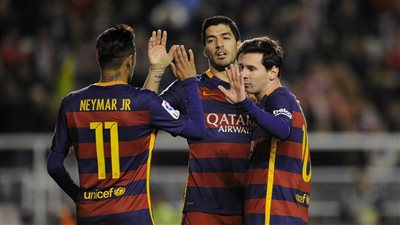 تجاهل رونالدينيو.. ميسي يكشف أسماء أفضل اللاعبين خلال مسيرته