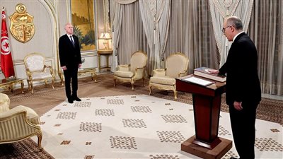 وزير الخارجية التونسي يتلقَّى رسالة من نظيره الكويتي