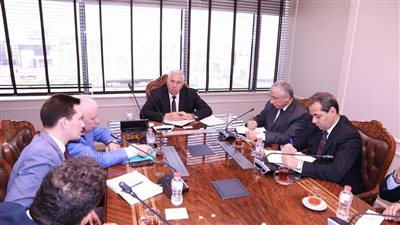وزير الزراعة يبحث مع كبرى الشركات الروسية آفاق التعاون في مجال إنتاج التقاوى 