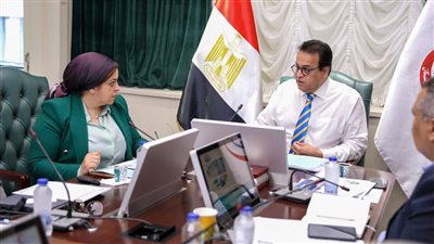 وزير الصحة يعقد اجتماعًا مع رئيس أمانة المراكز الطبية المتخصصة 