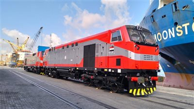 وصول دفعة جديدة من الجرارات الأمريكية لميناء الإسكندرية 