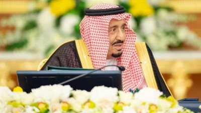 الفئات المستفيدة من المكرمة الملكية بالسعودية.. وموعد صرفها