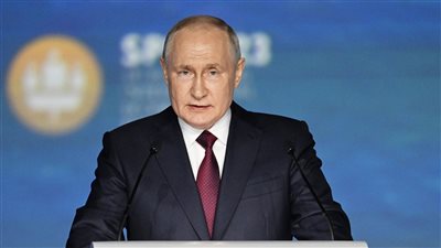 بوتين يشكر نظيره البيلاروسي على نتائج محادثاته مع قائد 