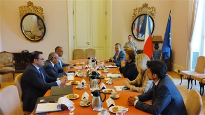 مشاورات مصرية مع السويد والتشيك وسلوفينيا لتعزيز التعاون الثنائي 