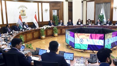 رئيسا وزراء مصر والهند يترأسان اجتماع مناقشة ملفات التعاون المشترك