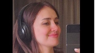 بعد لقطات أثناء استماعها لأغنية أجنبية.. الفنانة حلا شيحة توجه رسائل لجمهورها 