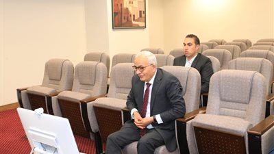 مصر.. وزير التعليم يتابع امتحانات الثانوية العامة عبر تقنية الفيديو كونفرانس 