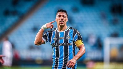 رئيس نادي جريميو البرازيلي عن لويس سواريز: قد يضطر للخضوع لعملية زراعة طرف صناعي