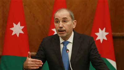 وزير الخارجية الأردني يجري اتصالًا هاتفيًا مع نظيره الروسي