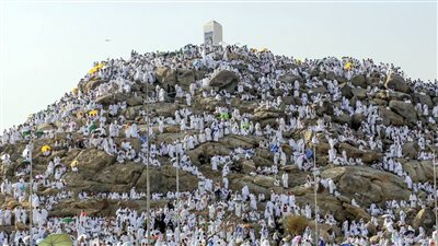 «جبل عرفة».. ما سبب تسمية المكان المقدس بهذا الاسم؟