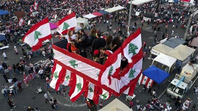 صندوق النقد مُحذرًا من الانهيار المالي.. 