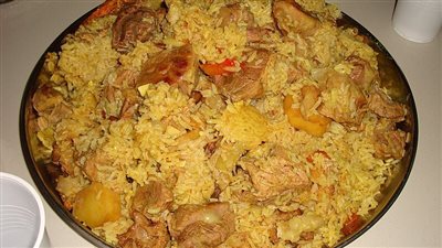 طريقة عمل المقلوبة بالدجاج سهلة 