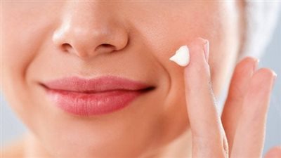 أفضل مرطب للوجه.. كيف تختاري مرطبات البشرة الدهنية والجافة والمختلطة؟