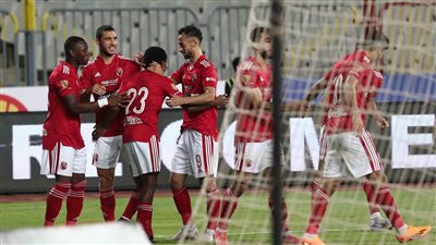 الأهلي يتفوق على الاتحاد السكندري بهدفين 