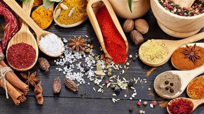 علاج الدهون الثلاثية.. بالحلبة والثوم يمكن ضبط المعدلات