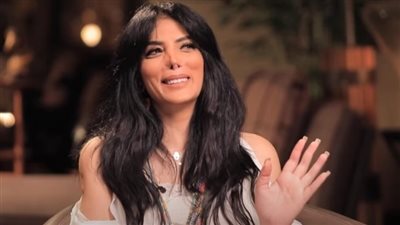 حورية فرغلي تكشف كواليس خضوعها لعملية جراحية لاستئصال الرحم.. وحديثها للطبيب المعالج عن خطورتها