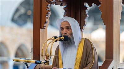 تعليق ناري من خطيب المسجد الحرام على تشريع زواج المثليين (فيديو)