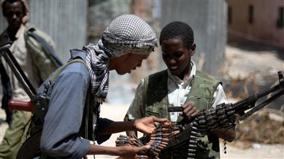الصومال.. مصرع 10 من مقاتلي حركة الشباب في غارة جوية أمريكية جنوب البلاد 