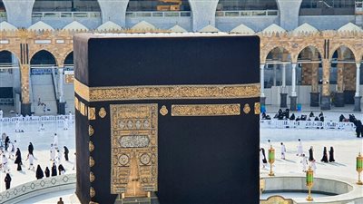 للمرة الثانية خلال العام الجاري.. حدث فريد من نوعه داخل الكعبة المشرفة