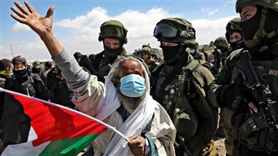 إصابة فلسطيني بجروح خلال اعتداء قوات الاحتلال على وقفة تضامنية في القدس