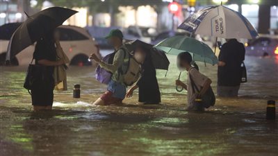 مصرع 33 شخصا وفقدان 10 آخرين جراء هطول أمطار غزيرة في كوريا الجنوبية