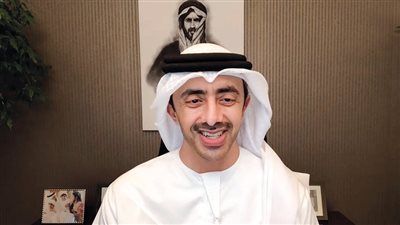 وزير الخارجية الإماراتي يلتقي نظيرَه التونسي