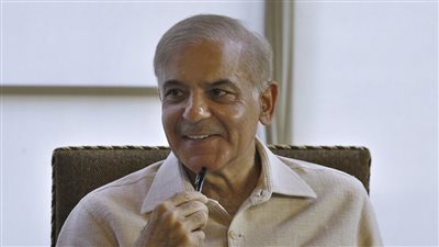 رئيس الوزراء الباكستاني يبحث مع رئيس سريلانكا العلاقات الثنائية