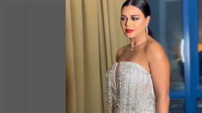 ارتدت فستان فضى طويل بحمالات.. رانيا يوسف تفاجئ جمهورها بأحدث ظهور لها خلال رحلتها بلبنان