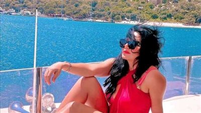 ظهرت وسط الجبال.. صور توثق ظهور رانيا يوسف خلال عطلتها الصيفية في لبنان