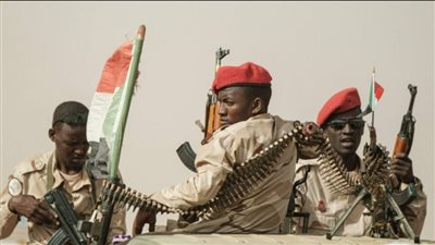 بريطانيا تفرض عقوبات على شركات تمول الحرب السودانية