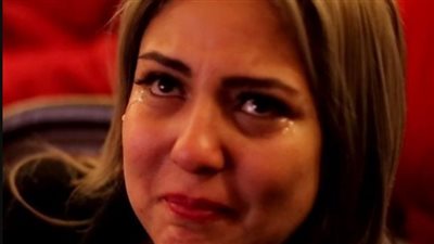 الفنانة المصرية مي كساب تعلن وفاة والدها بعد صراع مع المرض