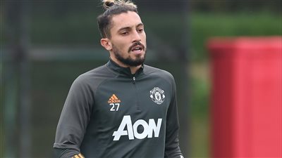 التفاصيل الكاملة بشأن مصير الظهير البرازيلي أليكس تيليس 