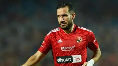  الإعلامي المصري أحمد شوبير يحسم الجدل.. هل يرحل على معلول لفريق الهلال السعودي؟