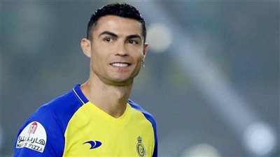 ابنة كريستيانو رونالدو Cristiano ronaldo ترتدي قميص محمد صلاح في أحدث ظهور