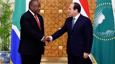 الرئيس السيسي يلتقي نظيره الجنوب أفريقي على هامش قمة سان بطرسبرج