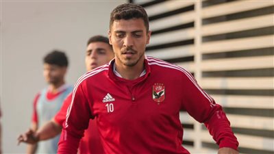 حقيقة توقيع محمد شريف للفارس الأبيض والرحيل عن الفريق الأحمر.. وكواليس جلسة سيد عبدالحفيظ مع اللاعب