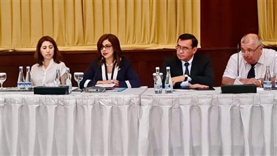 مصر تسلم أوزبكستان ١١ شحنة مساعدات طبية مصرية لعلاج الالتهاب الكبدى الوبائى