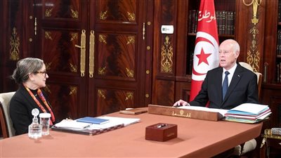 تونس.. قيس سعيد يعفي نجلاء بودن ويعين أحمد الحشاني خلفا لها برئاسة الحكومة