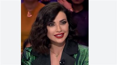 داليدا خليل تثير الجدل عبر السوشيال ميديا بصور حديثة مع الهضبة 