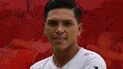 تمساح يلتهم لاعب كرة قدم كوستاريكي أثناء السباحة في نهر ريوكاناس