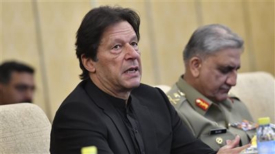 باكستان.. الحكم على عمران خان بالسجن 3 سنوات بتهمة الفساد