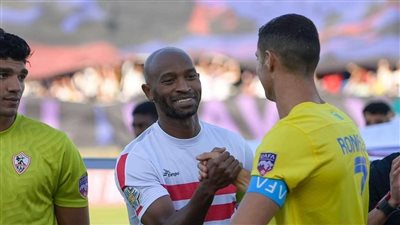 شاهد.. نجل شيكابالا يرتدي قميص كريستيانو رونالدو بعد استبداله مع والده